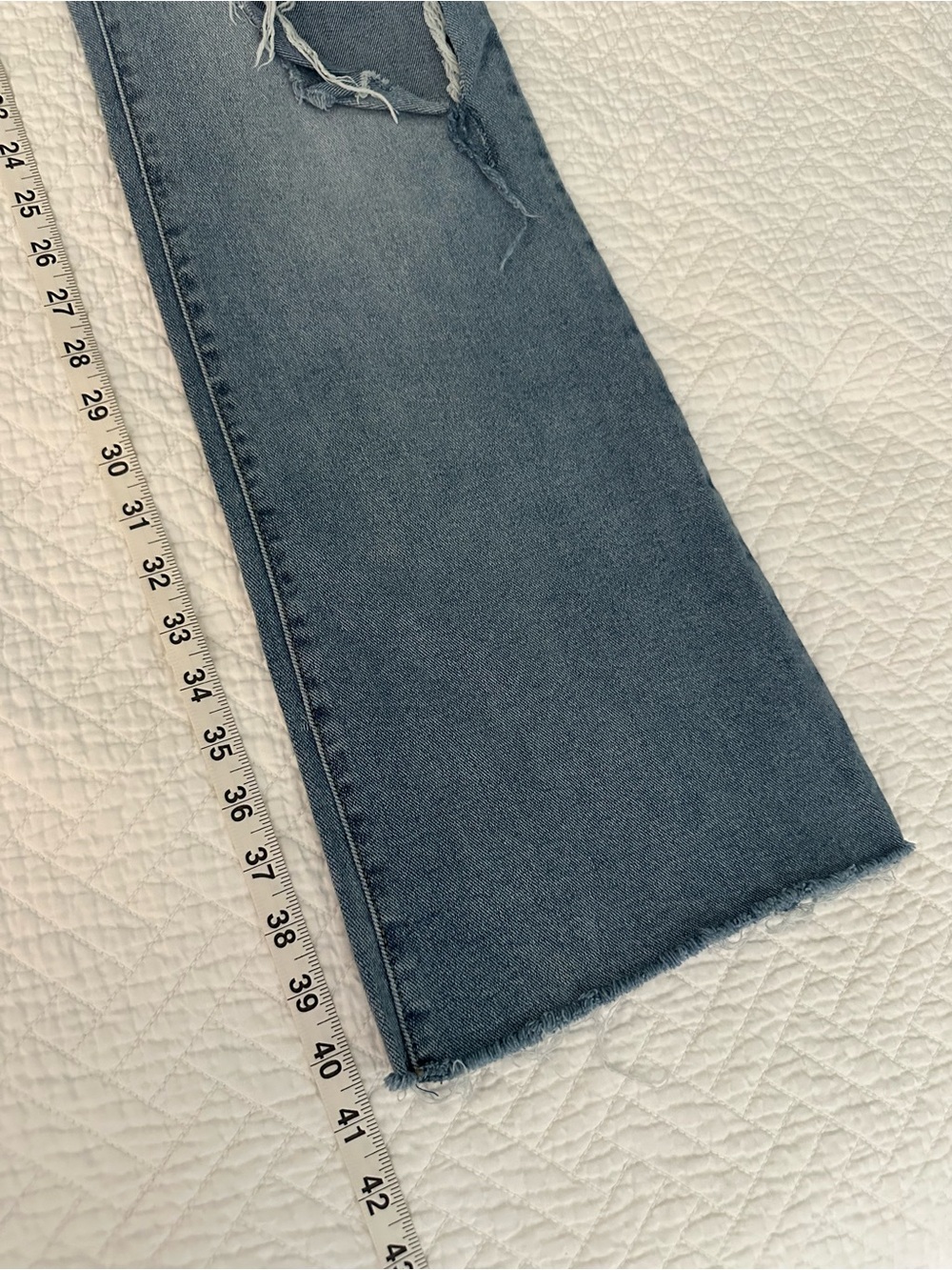 Seven7 Women's Light Blue High Rise Distressed Slim Flare Jeans Size 12 - Picture 7 of 11